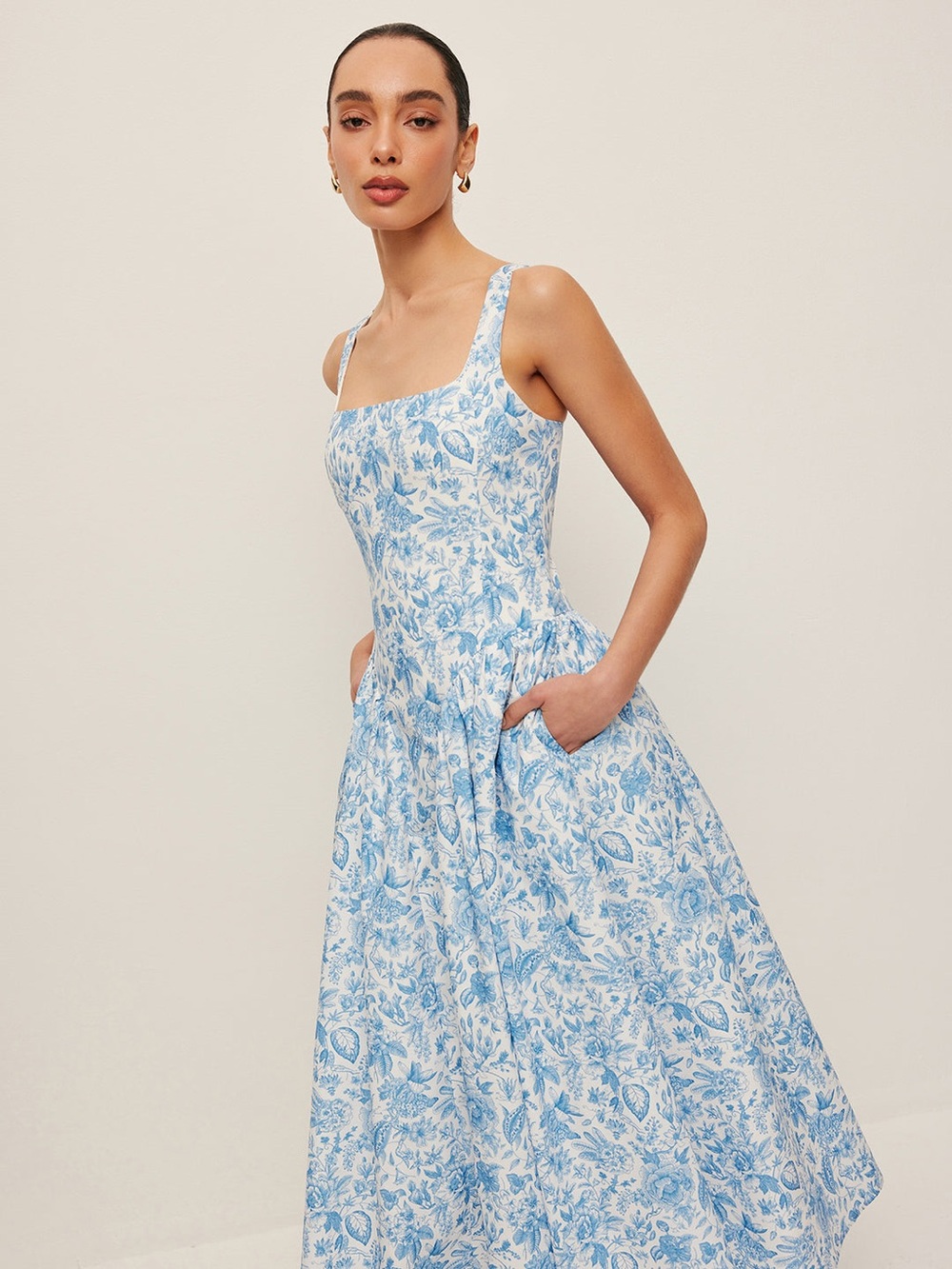 Commense Blue and White Floral Maxi Dress